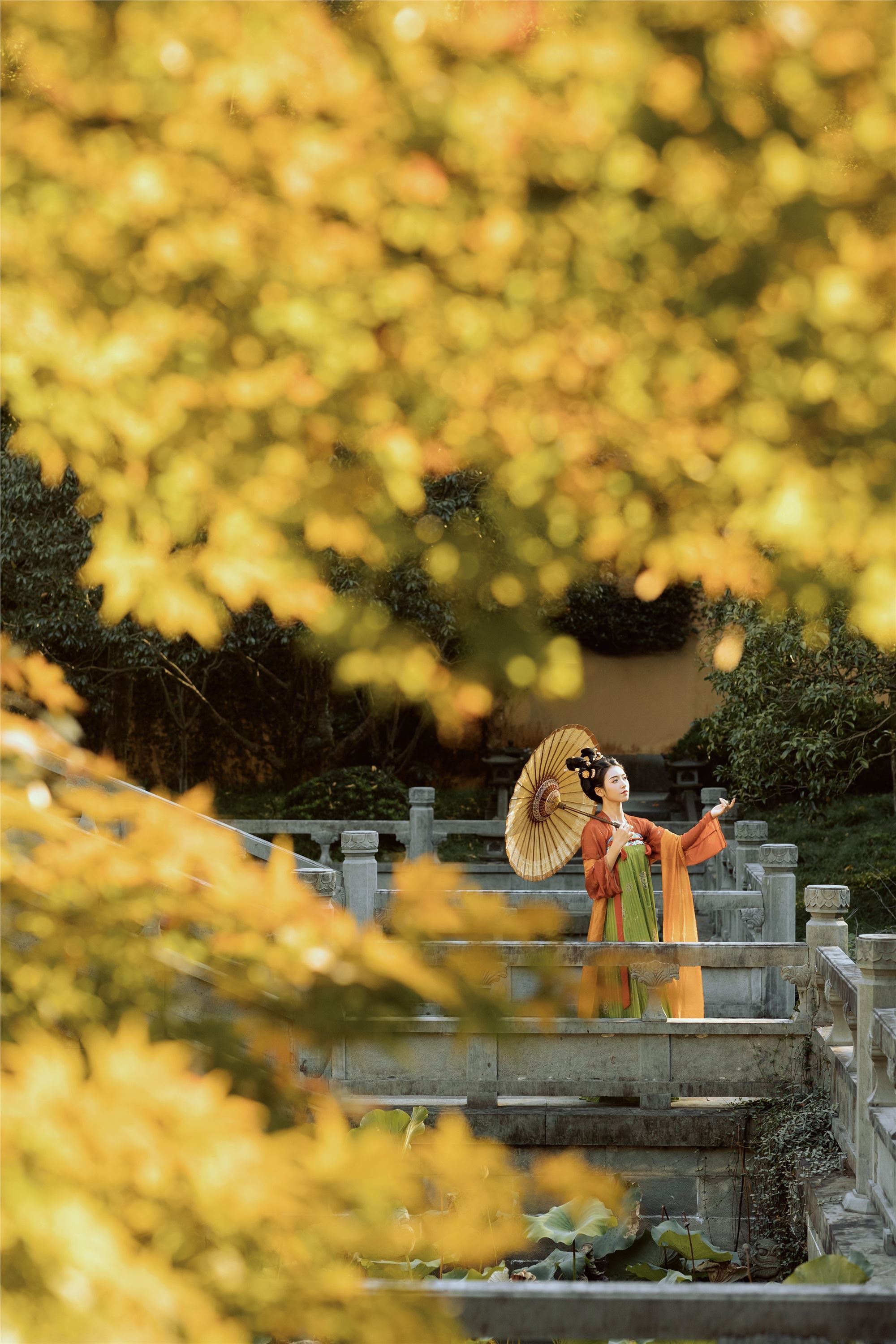 YITUYU艺图语 2025.01.14 悭晚秋 墨律